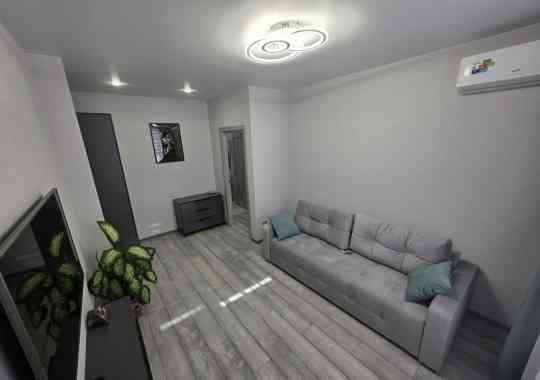 Сдается шикарная однокомнатная квартира с новым евро ремонтом в Калининском районе Донецка по адресу Донецк