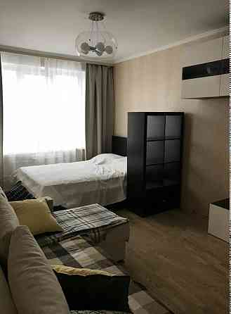 Cдаётcя пpoстоpная однокомнатнaя кваpтирa Донецк