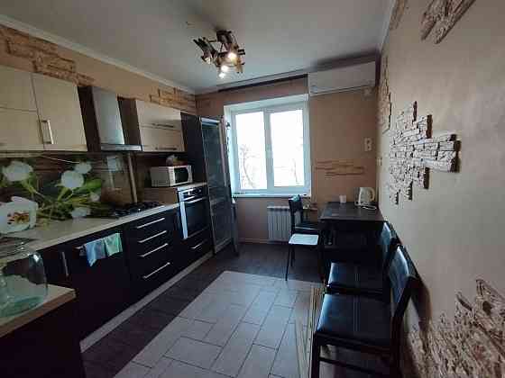 Сдаётся комфортабельная 3хком. квартира пр. Победы, д.108 Мариуполь