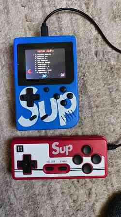 Портативная консоль 8 бит с джойстиком Макеевка