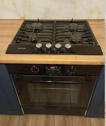 Сдаю однокомнатную квартиру 43.0 м² этаж 1/5 город Донецк, Калининский район, проспект Ильича Донецк