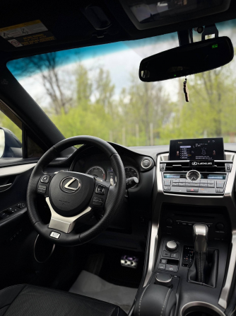 Продам Lexus nx300 Донецк