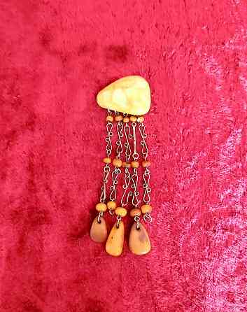 продам янтарную брошь ссср ( тигровый янтарь ) . Донецк