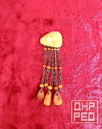 продам янтарную брошь ссср ( тигровый янтарь ) . Донецк - изображение 1