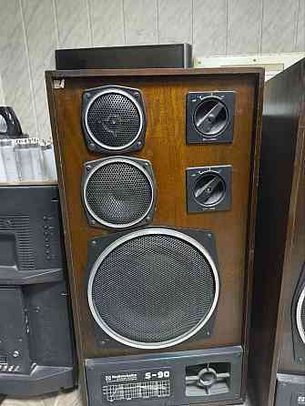 Продам легендарные колонки Радиотехника S-90 (35АС-012) в хорошем состоянии Донецк
