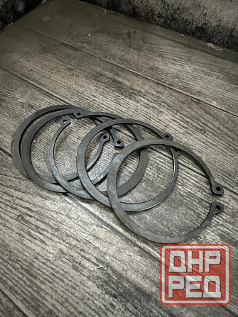 Кольцо Камаз-6520, Урал d=70.6 стопорное стойки стабилизатора Белзан Макеевка - изображение 1