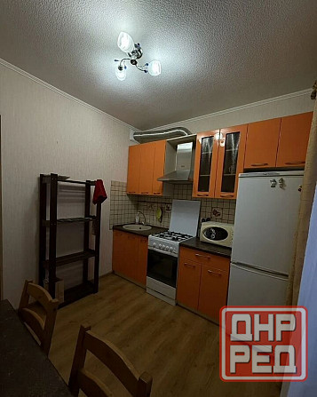 Сдаю двухкомнатную квартиру в Ворошиловском районе, проспект Комсомольский Донецк - изображение 1