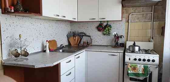 в продаже 2 комн. квартиру, мкр. Октябрьский , ост.Капитальная Макеевка