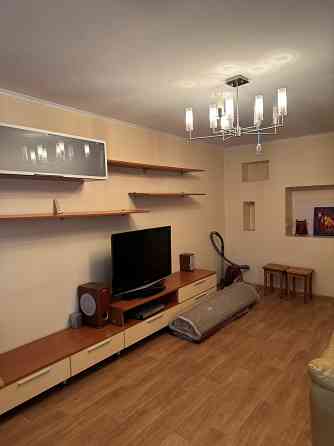 Продам 4к кв пл. Ленина/ челюскинцев Донецк