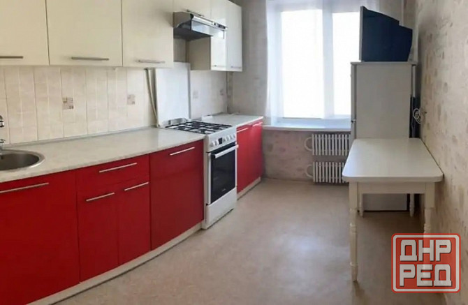 Элегантная двухкомнатная квартира с уютной гостиной, просторной спальней и светлой Донецк - изображение 4