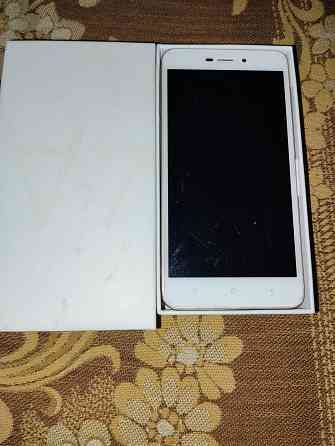 Продаю телефон б/у Донецк