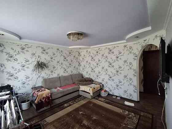 Продам 3-х комнатную квартиру Зугрэс