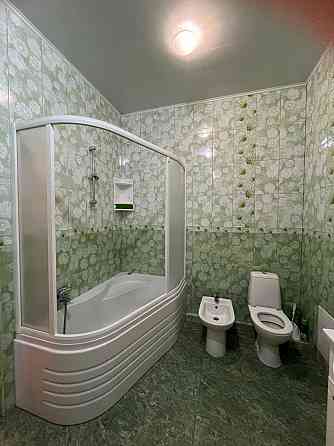 Сдам 2к.кв в высотном доме на пл.Ленина,вода круглосуточно! Донецк