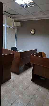 Аренда отдельно стоящего офисного здания 340 м² - Ленинский р-н. Автономное отопление. Парковка Донецк