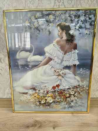 Картина под стеклом "Девушка и лебеди". Донецк