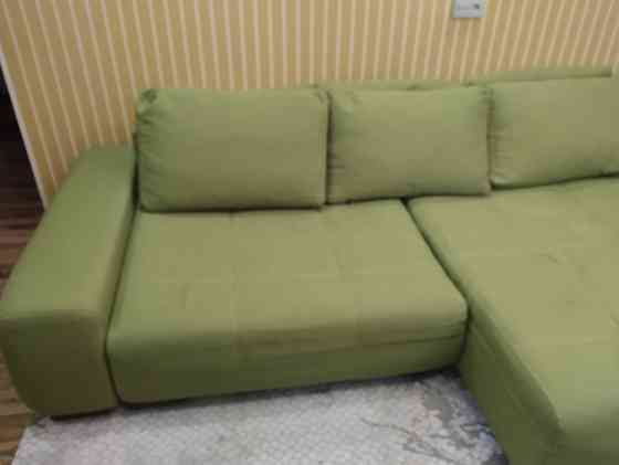 Продам диван угловой 2,7 м, состояние хорошее. Донецк