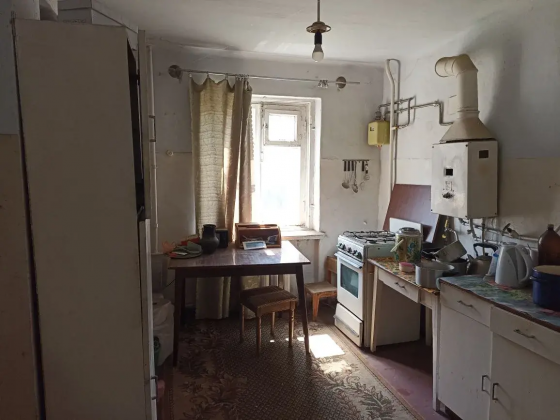 Продам 3-комнатную квартиру в центре г. Шахтерск Шахтерск