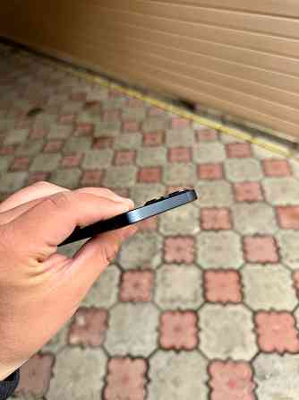 iPhone 13 в идеальном состоянии не вскрывался Донецк