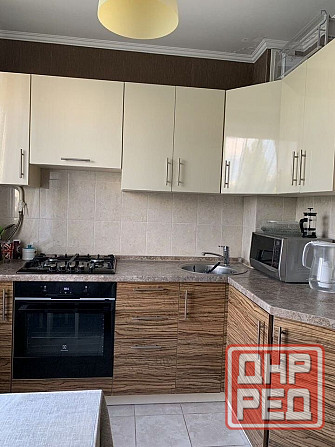 Сдаю 1 комнатную квартиру в Ворошиловском районе, улица Набережная Донецк - изображение 3