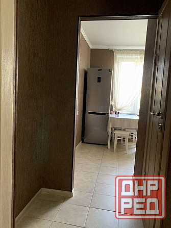 Сдаю 1 комнатную квартиру в Ворошиловском районе, улица Набережная Донецк - изображение 4