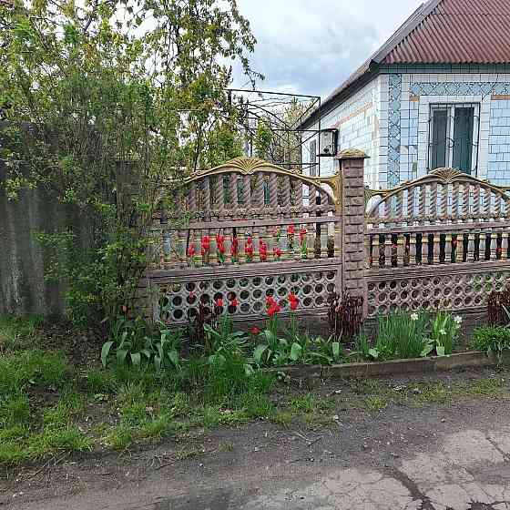 Продам дом в Торезе (район ж/д) Торез