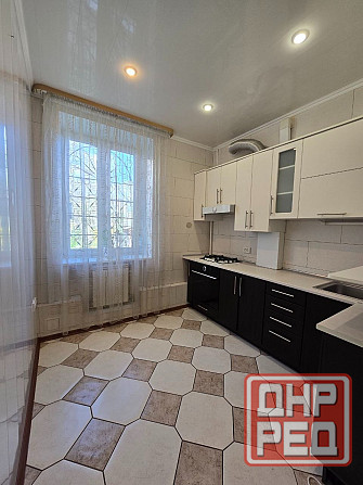 Продам блок из двух квартир с автономным отоплением - 2-х ком, + 3-х ком., Гвардейка, центр. Макеевка - изображение 2