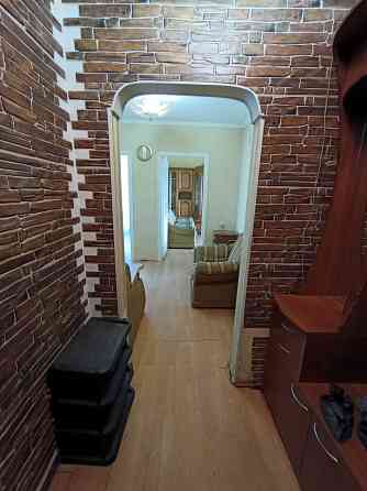 Продам 3х ком квартиру 10/10,70 м2. Киевский район. Университетская 132. Донецк