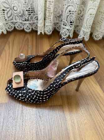 Босоножки Италия, натуральная кожа Донецк