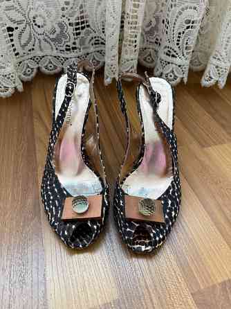 Босоножки Италия, натуральная кожа Донецк