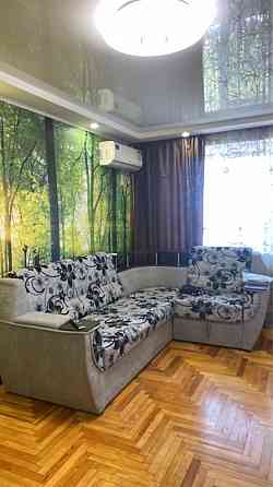 Сдаётся 2 комнатную квартиру семейной паре , на длительный срок , микрорайон широкий Донецк