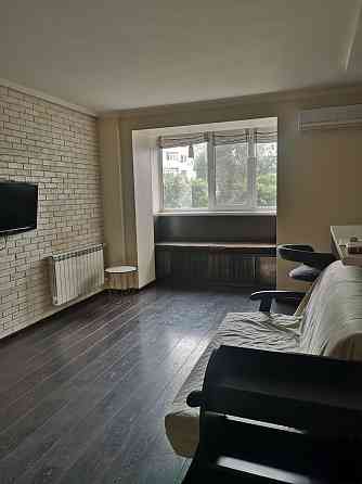 Сдается 2х комнатная квартира в Ленинском р-не, орн. оцкб. Донецк