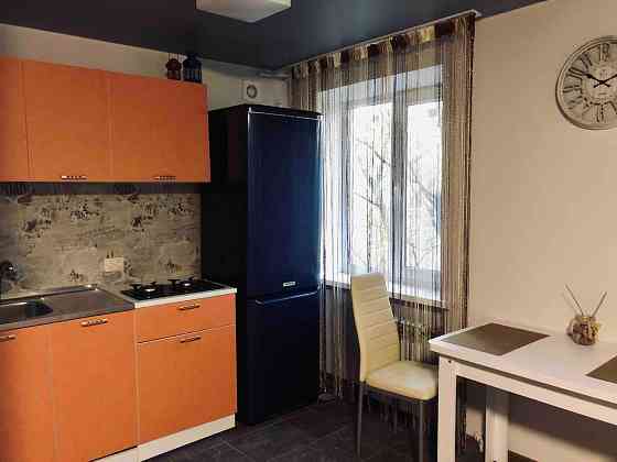 Сдается 2х комнатная квартира в Калининском р-не, орн. Грузия, пр. Ильича. Донецк