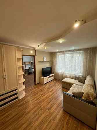 Сдается тихая, светлая трехкомнатная квартира в Калининском районе Донецк