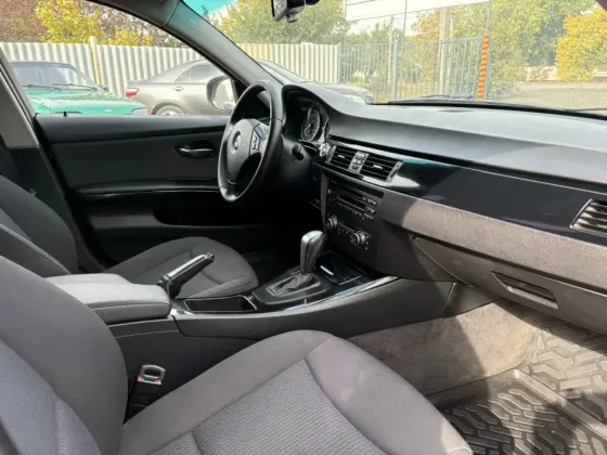 BMW 3 318i, 2011г., Двигатель 2л бензин, Коробка автомат Торез