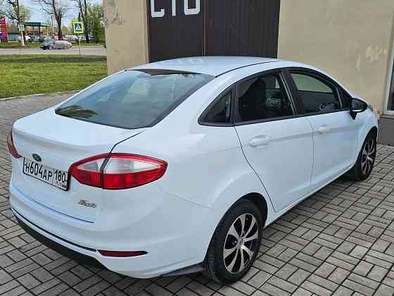 Продам Ford fiesta 2015 Макеевка