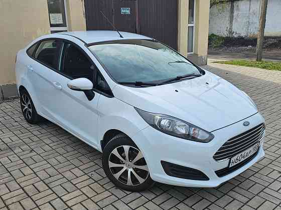 Продам Ford fiesta 2015 Макеевка