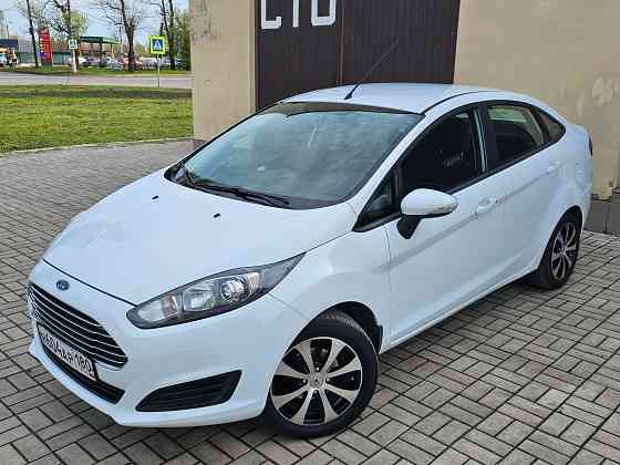 Продам Ford fiesta 2015 Макеевка