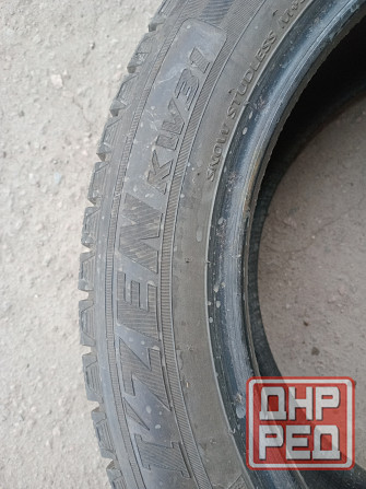 Продаю один скат 215 55 17 кумхо,зимняя Донецк - изображение 2