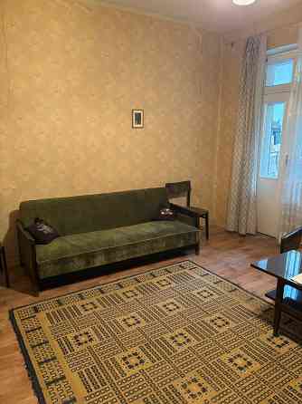 3х-комн., пл. Ленина, 70м2, 2/4 Донецк