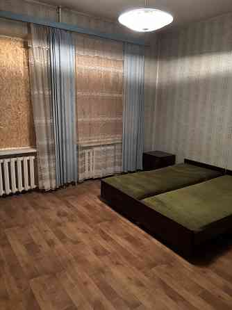 3х-комн., пл. Ленина, 70м2, 2/4 Донецк