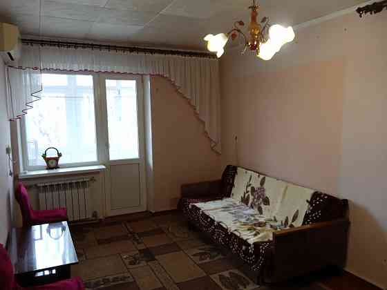 Продам 2-х комнатную квартиру, в хорошем районе, Шахтерск