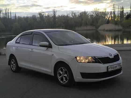 Продам Skoda Rapid 2017 года выпуска в хорошем состоянии. Енакиево