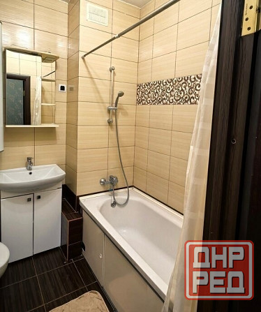 Сдаю однокомнатную квартиру 40.0 м² этаж 3/5 город Донецк, Ленинский район, Цирк, Золотое Кольцо Донецк - изображение 2
