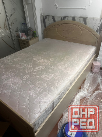 Продам кровать+матрас+прикованные тумбочки цена 10000 Донецк - изображение 3