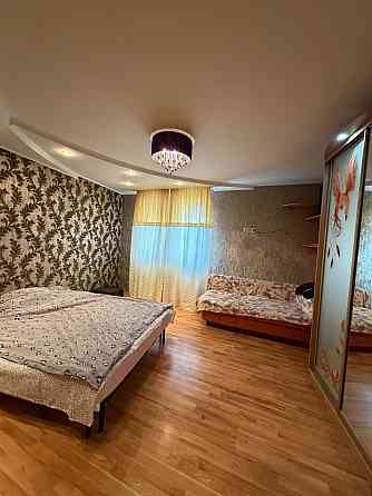 Продажа 2 ком. квартиры в Ворошиловском районе г. Донецк, б. Школьный (ориентир Донбасс Арена). Донецк