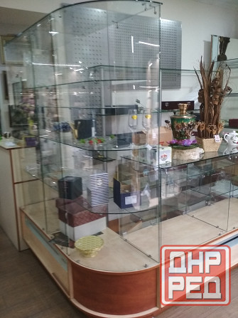 Продам выставочное оборудование,витрины для магазина промтоваров Донецк - изображение 1