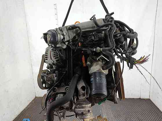 Двигатель Audi A4 (B6) AVJ Донецк
