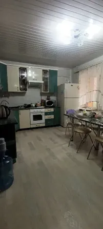 Продам 3-х комн 100 м² в Ворошиловском р-не. Два санузла. Лоджия. Кирпичный дом. Донецк