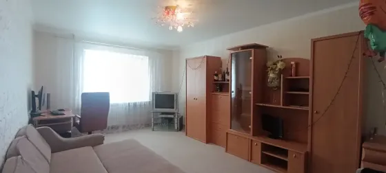 Продам 3-х комн 100 м² в Ворошиловском р-не. Два санузла. Лоджия. Кирпичный дом. Донецк
