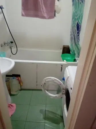 Продам 2х комн квартиру Ясиноватая